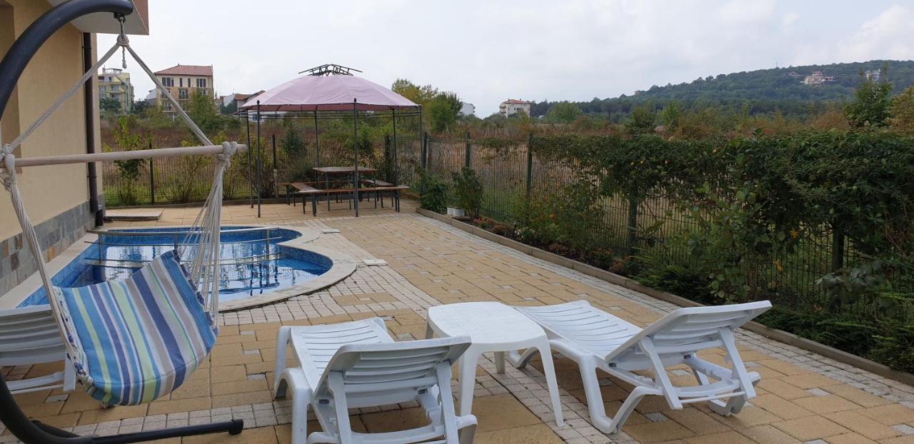 Pearl Sunshine Appartments พรีมอร์สโก ภายนอก รูปภาพ