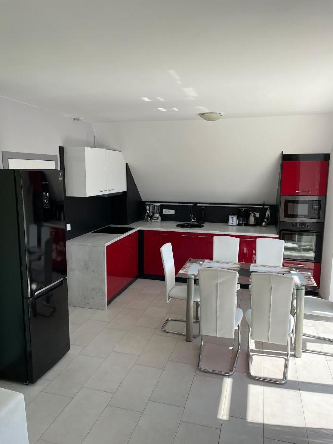Pearl Sunshine Appartments พรีมอร์สโก ภายนอก รูปภาพ