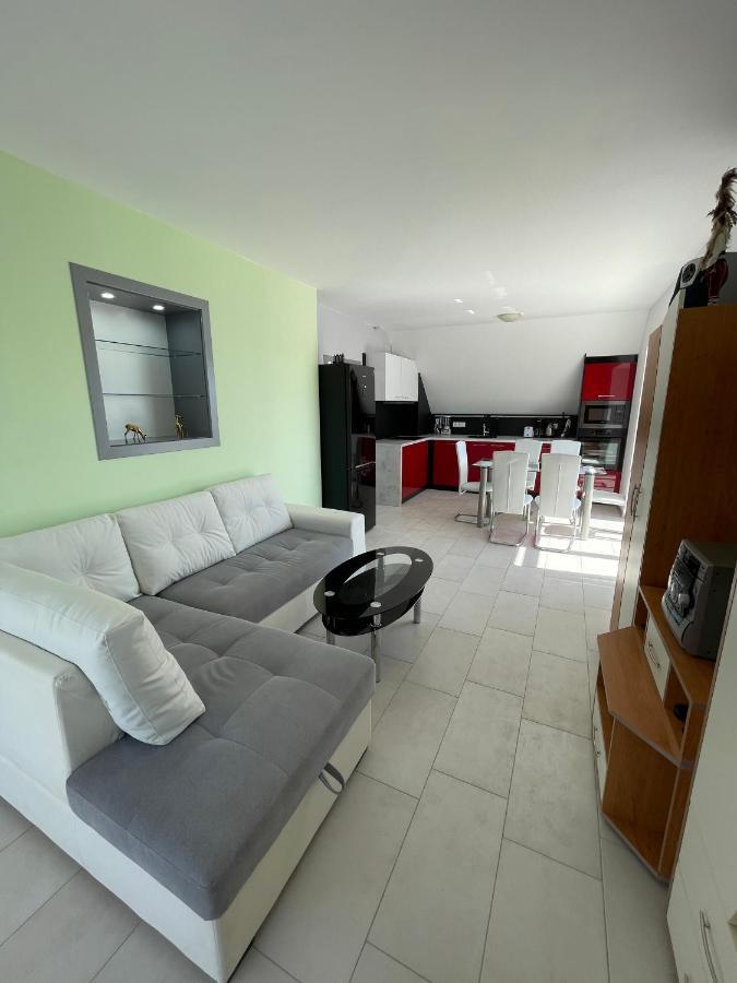 Pearl Sunshine Appartments พรีมอร์สโก ภายนอก รูปภาพ