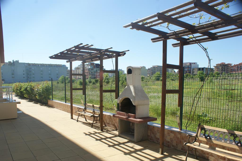 Pearl Sunshine Appartments พรีมอร์สโก ภายนอก รูปภาพ